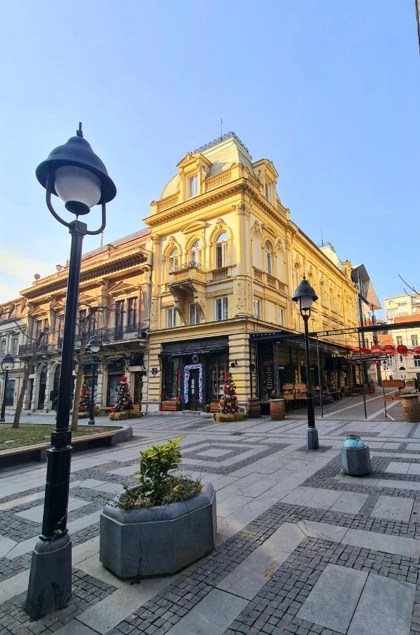 Natali Luxury Suites Belgrado Esterno foto