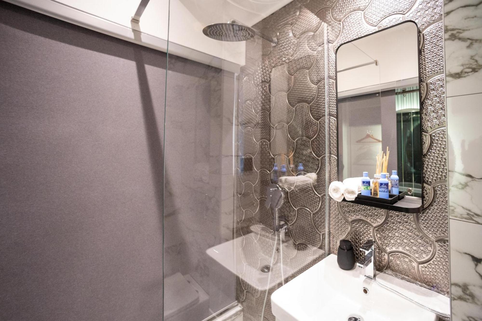 Natali Luxury Suites Belgrado Camera foto
