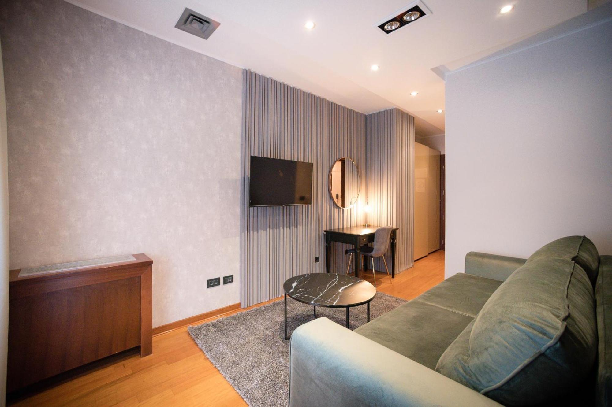 Natali Luxury Suites Belgrado Esterno foto